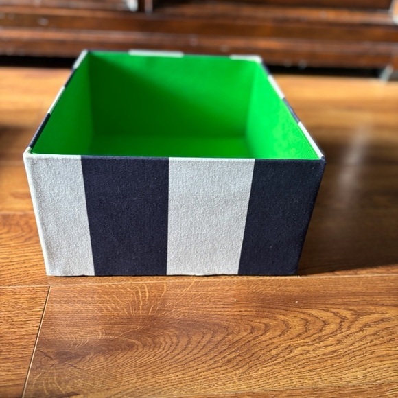 Striped blue and White Decorative Box - Picture 7 of 8